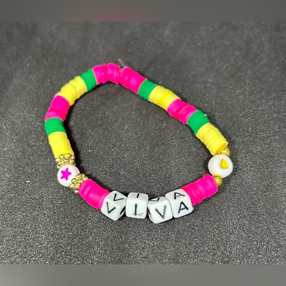 Viva (Trolls) Heishi Bracelet - Picture 6 of 8
